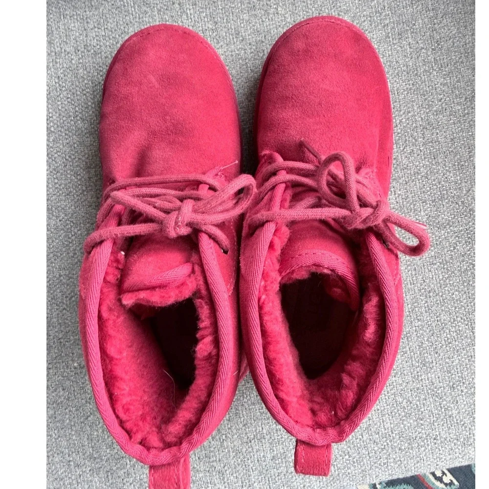 UGG neumel lace